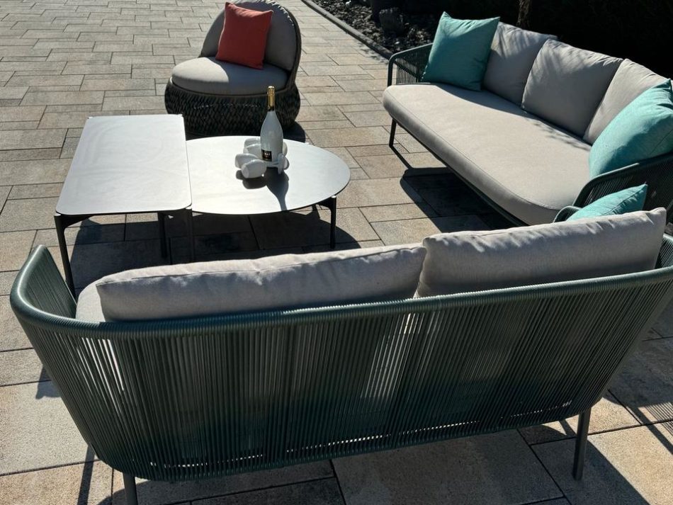 Dedon Rilly 3 und 2 Sitzer Outdoor Listenpreis 10.450,- Euro (19)